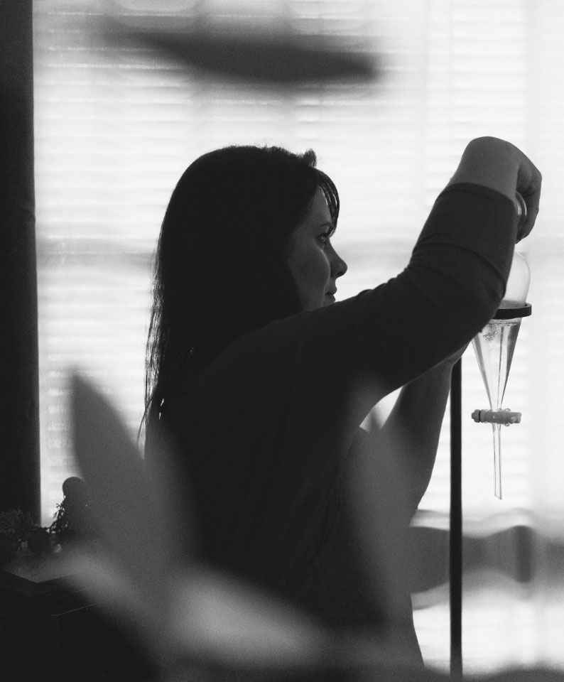 Le savoir-faire de Caroline lors d'un soin Head Spa